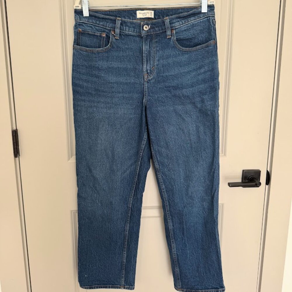 Abercrombie & Fitch Curve Love Straight Mid Rise Jean